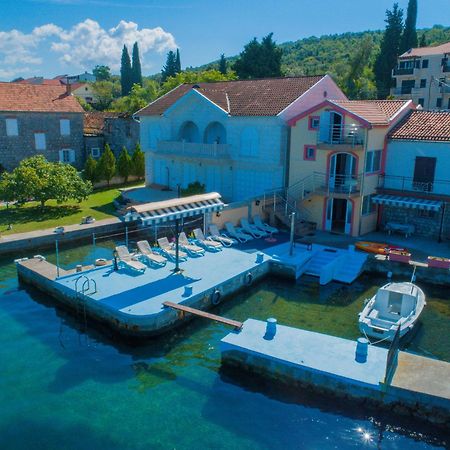 Porto Del Sole Apartments Tivat Eksteriør bilde