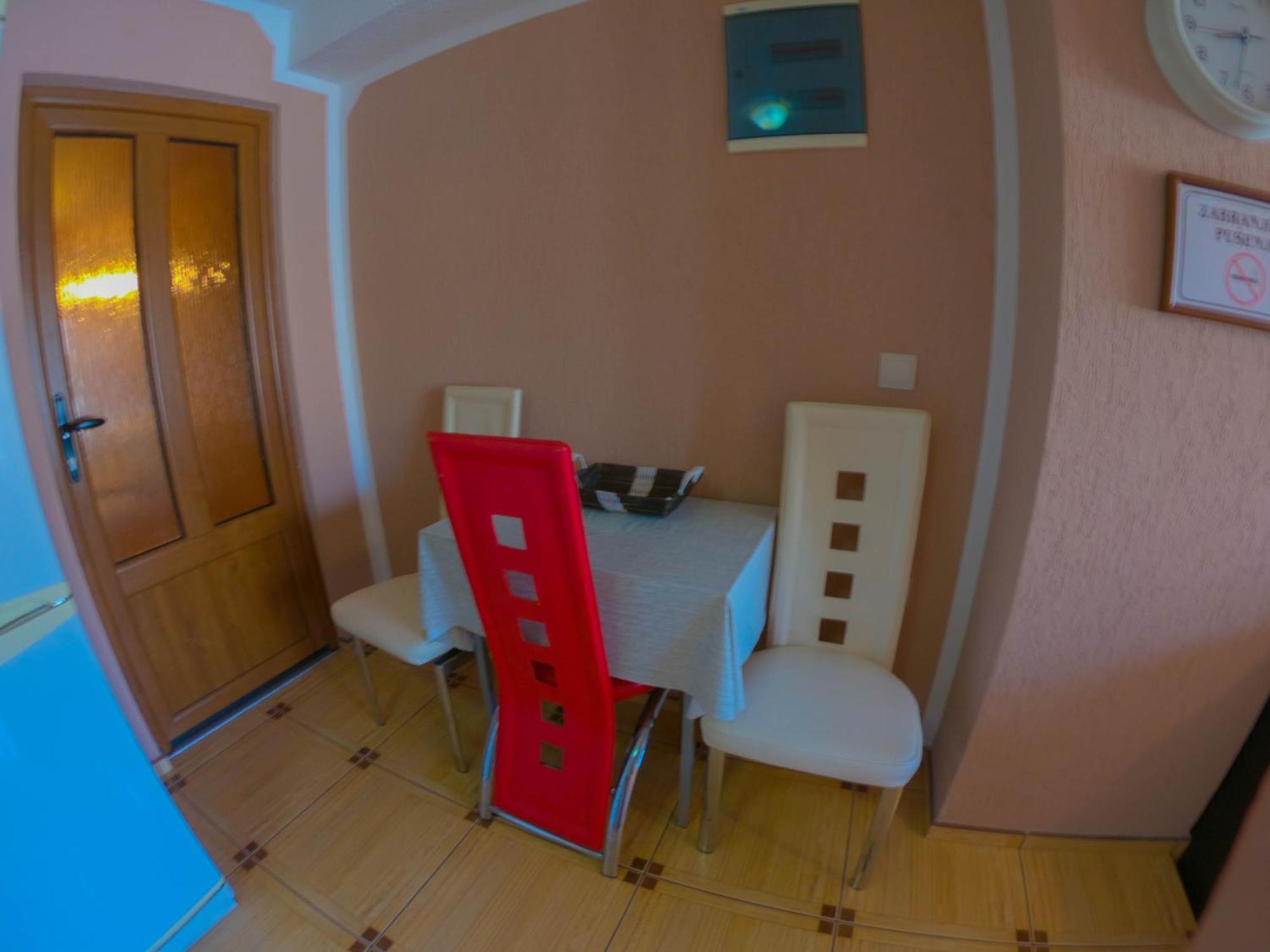 Porto Del Sole Apartments Tivat Eksteriør bilde