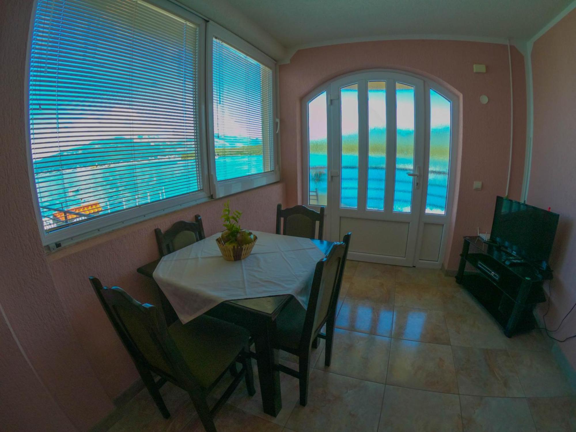Porto Del Sole Apartments Tivat Eksteriør bilde