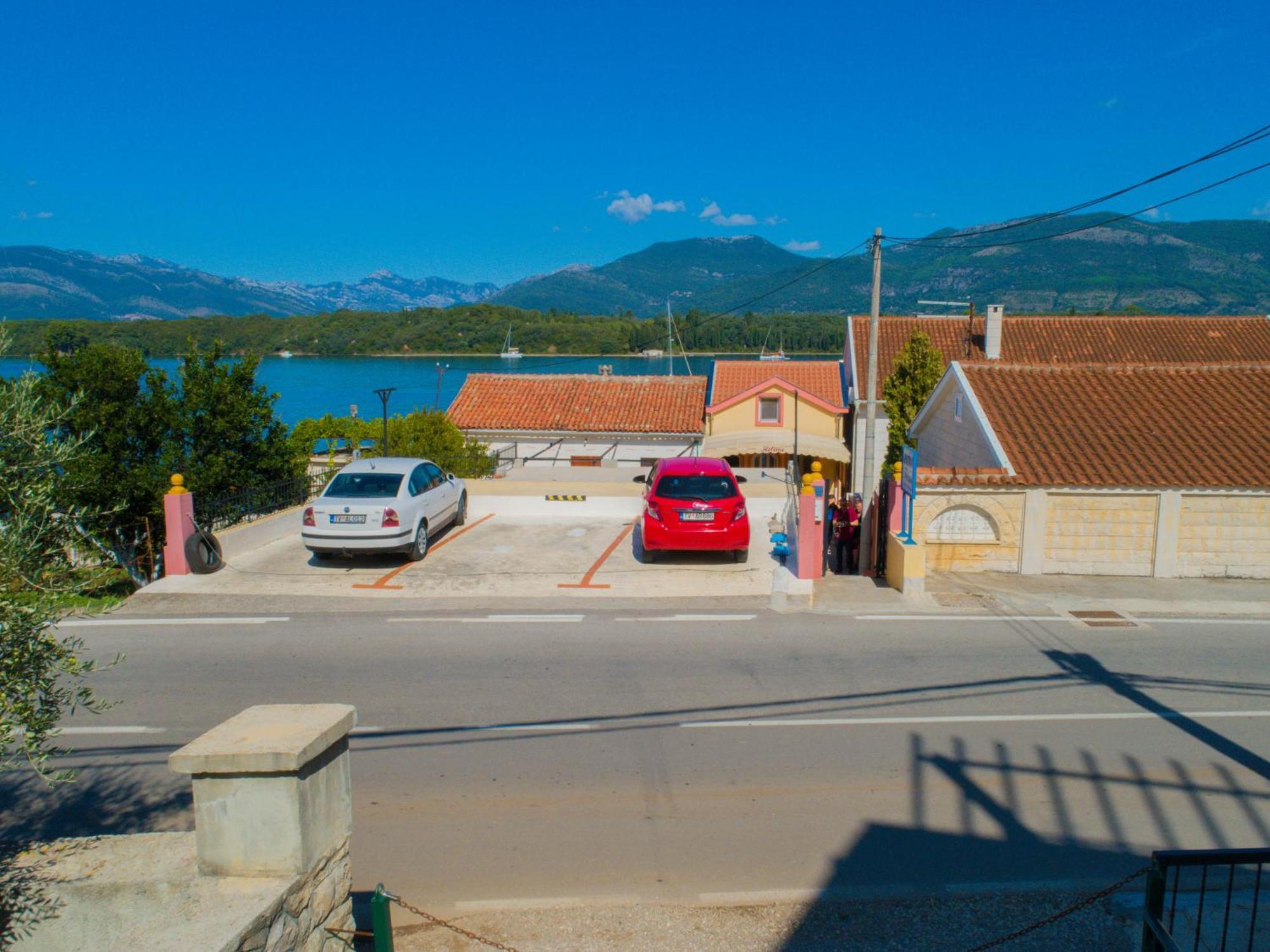 Porto Del Sole Apartments Tivat Eksteriør bilde