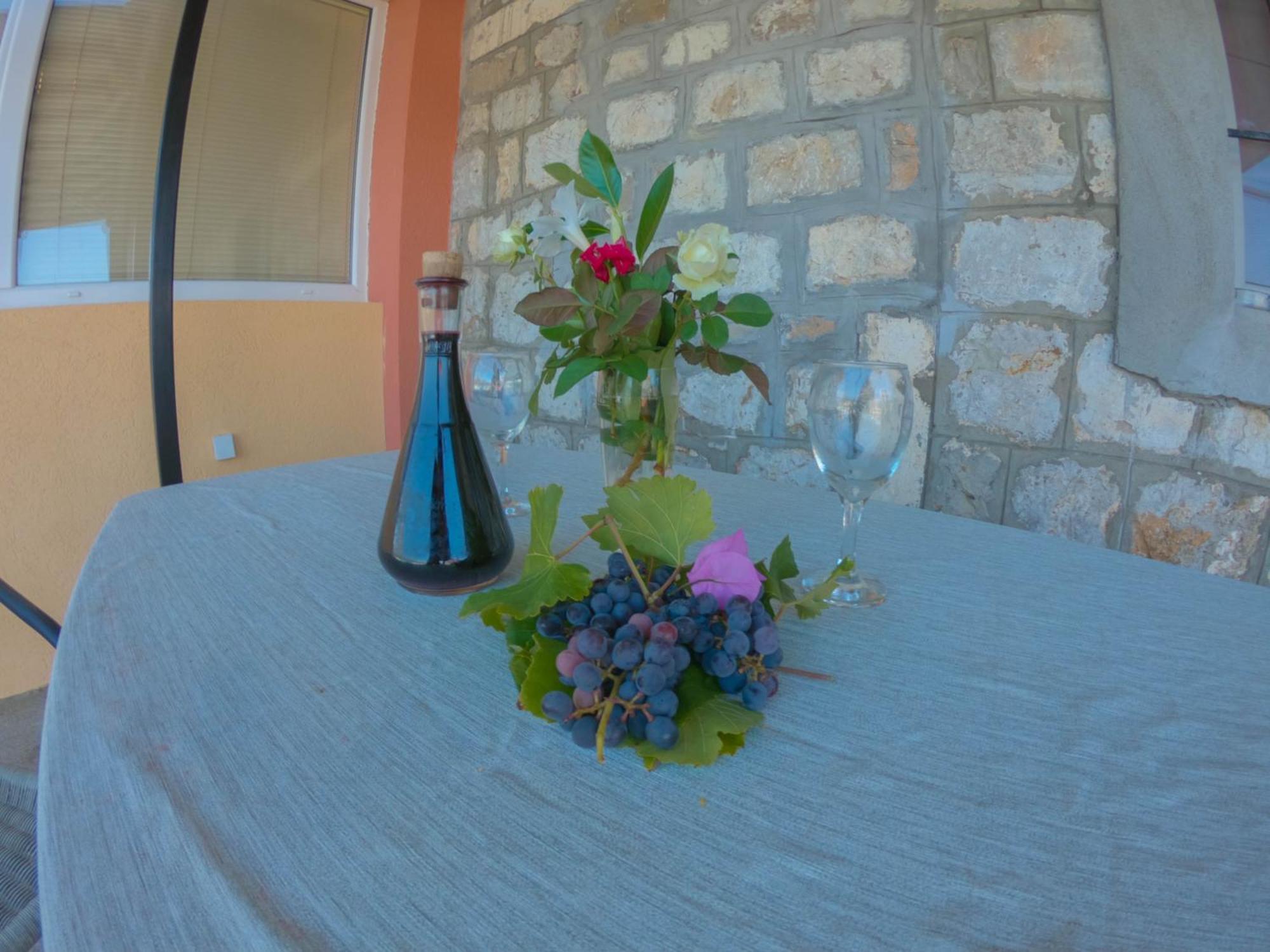 Porto Del Sole Apartments Tivat Eksteriør bilde