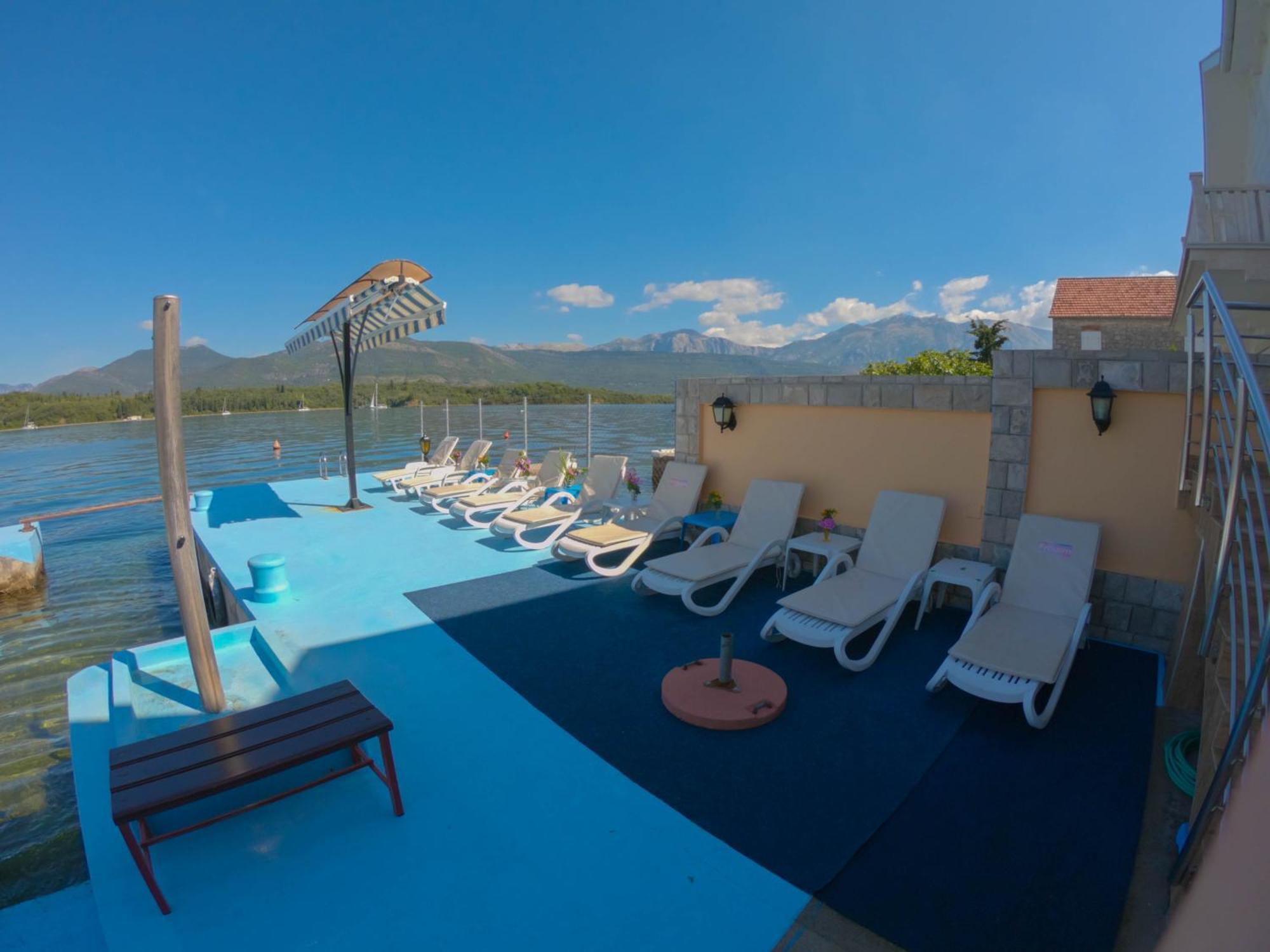 Porto Del Sole Apartments Tivat Eksteriør bilde