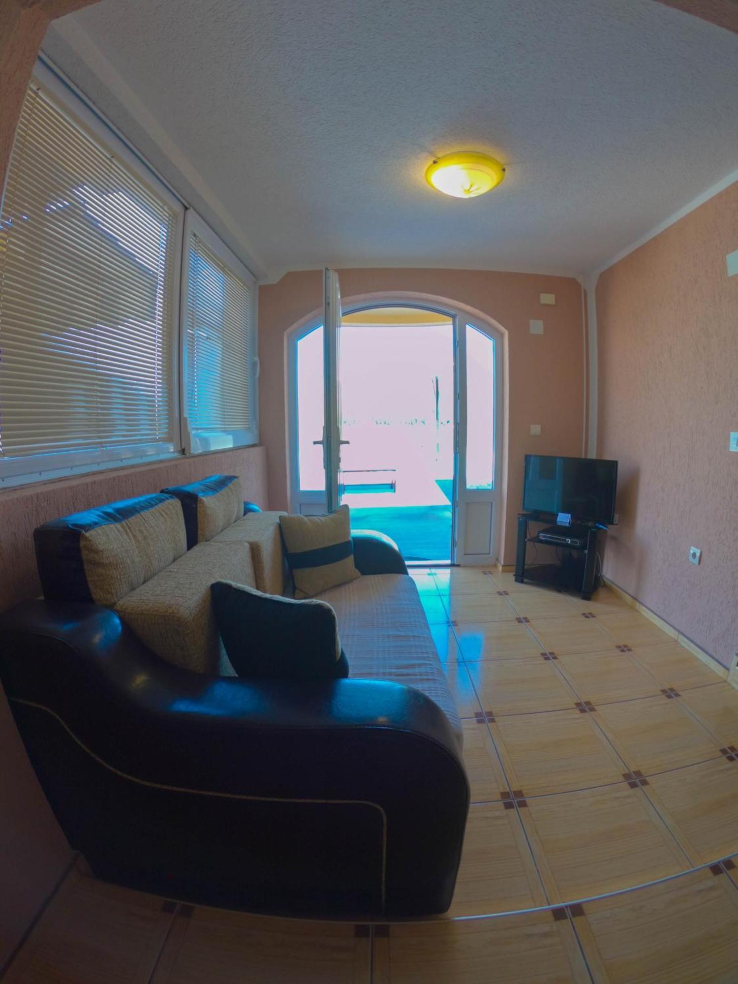 Porto Del Sole Apartments Tivat Eksteriør bilde