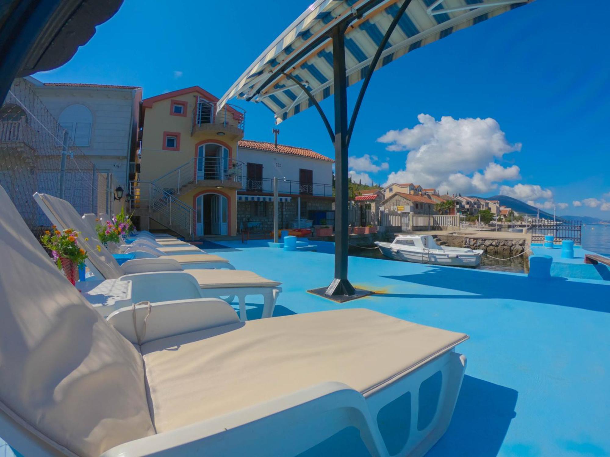 Porto Del Sole Apartments Tivat Eksteriør bilde